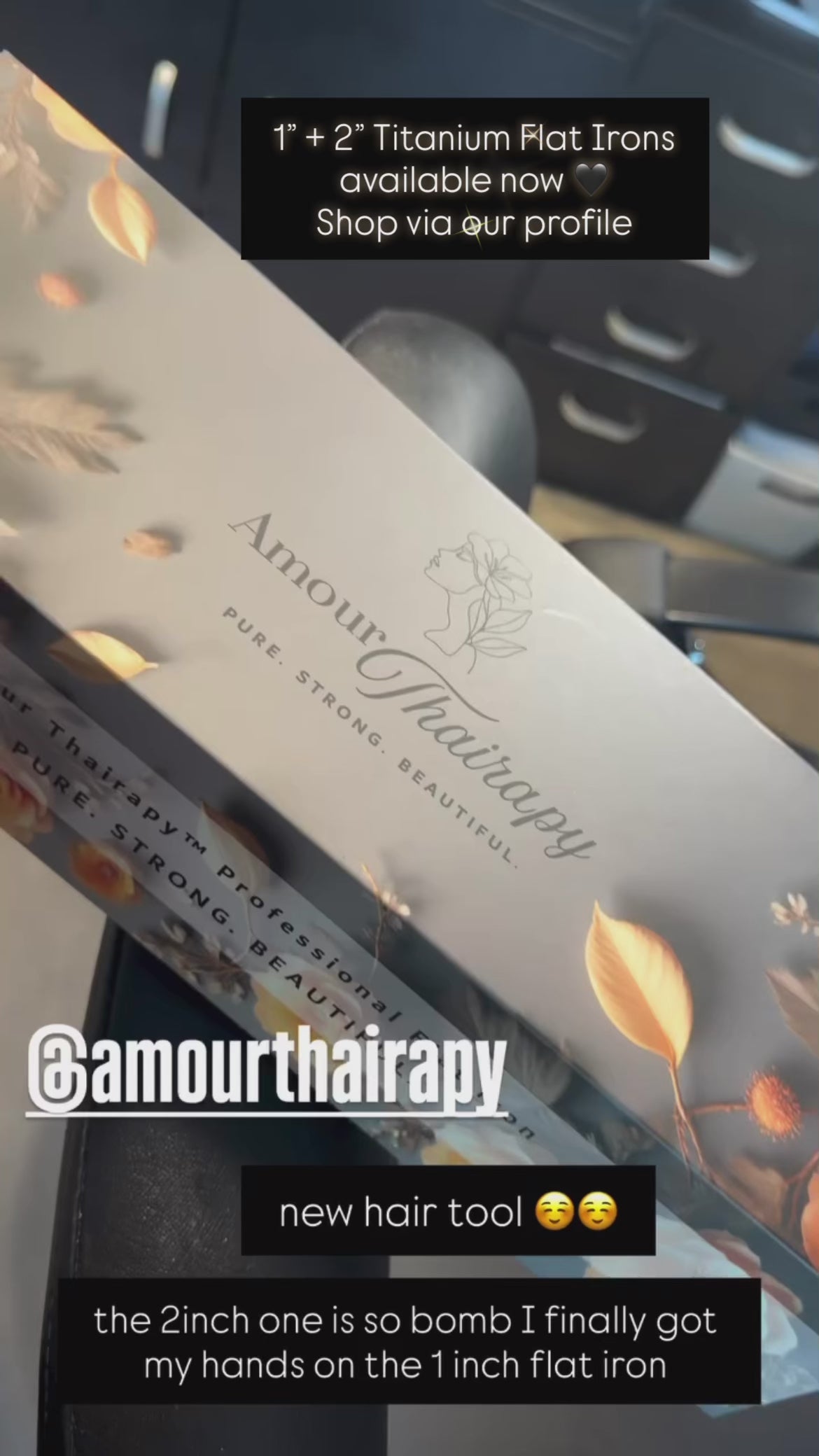Customer unboxing Amour Thairapy 1-inch Precision Titanium Flat Iron 